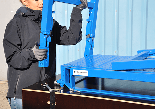 Easy handling - possibility to rebuild steel racks or easily replace worn parts